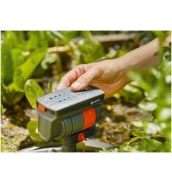 Gardena Viereckregner AquaZoom Compact 18708-20 -Feco Garten Geschaft flaechenregner 771011 czm